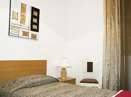 Cesarini Pensjonat Montijo