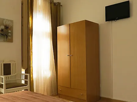 Cesarini Pensjonat Montijo