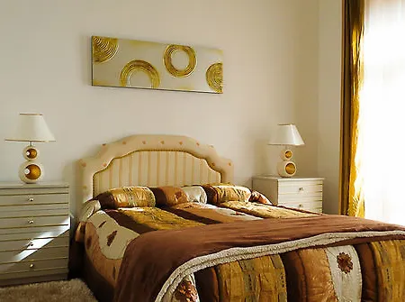 Cesarini 2* Montijo