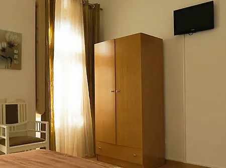 Cesarini Guest house Montijo